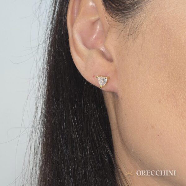 BRINCO CRAVEJADO CORAÇÃO PQ. C/ TARRAXA BANHADO A OURO 18K - Image 2