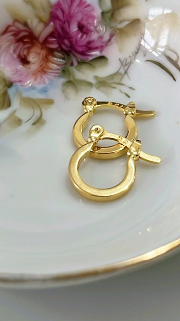 ARGOLA USINADA PQ. C/ GANCHO ITALIANO BANHADA A OURO 18K